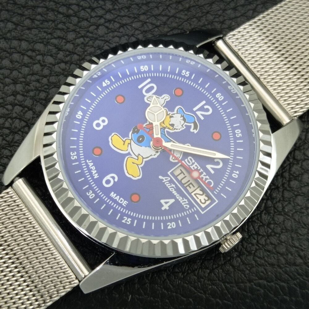 Vintage 1974 Disney Seiko Automatic Mens Silver Watch W/daydate & Donald accents - Picture 6 of 10
